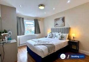 Modern 2 Bed 2 Bath Apartment Free Parking