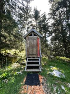 Nuit insolite en Eco-Bivouac à 20min dAnnecy