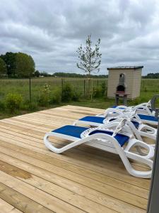 Chalets Cottage Le Colibri au calme piscine chauffee sauna hammam parc multisports : photos des chambres