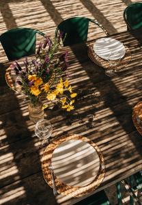 The ONE - Country House