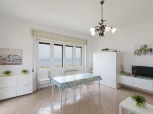 Apartment Romes Beach House 1 by Interhome