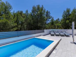 Holiday Home Villa Oli-B by Interhome