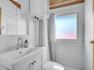 Holiday Home Borghild - 500m from the sea by Interhome