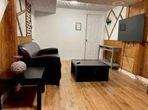 One bed Centrally located montreal minutes from highways and airport - Sainte-Dorothée