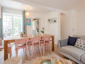 Maisons de vacances Holiday Home La Trouvillaise by Interhome : photos des chambres