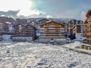 Apartment Cor des Alpes 2 by Interhome