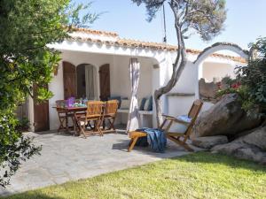 Holiday Home Capriccioli B by Interhome