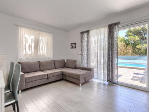 Holiday Home Villa Oli-A by Interhome