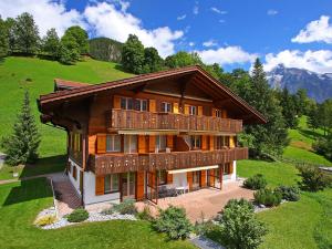 Apartment Chalet Hori-2 by Interhome - 3-star hotels in Grindelwald