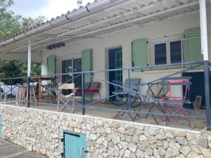Maisons de vacances Maison avec 2 appartements, jacuzzi et acces prive a la riviere : photos des chambres