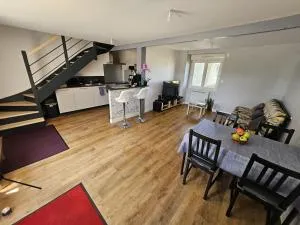 Maison de 2 chambres proche A11 Ancenis, Logis du Château Rouge - Couffé