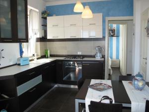 Apartment Ulivi sul Mare by Interhome