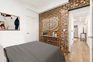 Columbus Gem with Pool Table! Pets Welcome!