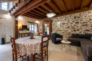 Maisons de vacances Gite Leon -In the heart of the village : photos des chambres