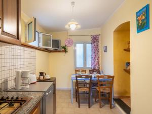 Apartment Rosa - VLO201 by Interhome