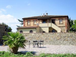 Apartment Podere SantElisa-1 by Interhome