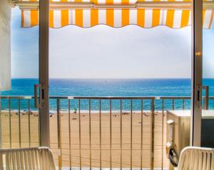 Apple Beach Studio by BHomesCostaBrava