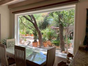 Perfect get away walking distance to centro