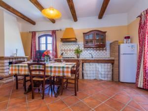 Apartment Daino-2 by Interhome