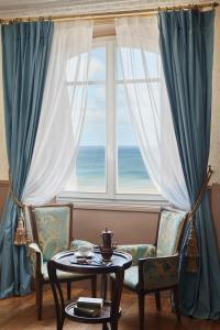 Hotels Le Grand Hotel de Cabourg - MGallery Collection : photos des chambres