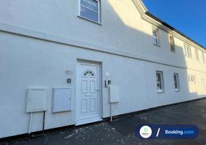 Stylish 1 bedroom flat with free parking