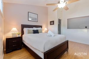 Waterfront Loft w Park View with Pool and Dock Access