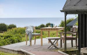 Stunning Home In Allingåbro With Wifi