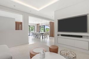 Villa Belenos Piscine vue mer