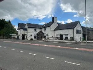 Aleppo Merchant Inn - Trefeglwys