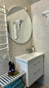 Naujos statybos namelis