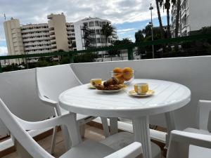 Central next to the beach quiet apartment