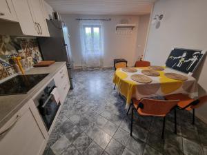 Salt Field Residence