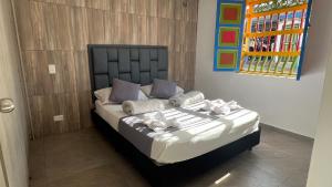 Apto Moderno, Ubicacion Perfecta, a media calle del Malecon y Embalse, a 8 min de la Piedra del Peñol