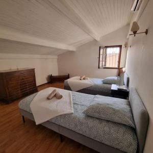 Villas Villa l-Olivier en Provence 5ch piscine jardin et clim : photos des chambres