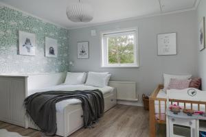 Lakeview spacious family home