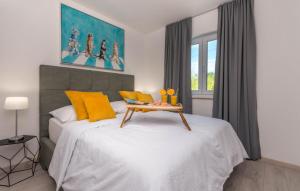 Stunning Home In Biograd 