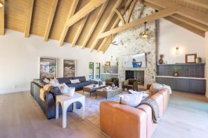 HÓZHÓ Grand Estate on Sunnyside