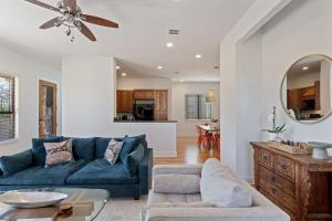 Bright Home in East ATX - 3BR - Cowboy Pool