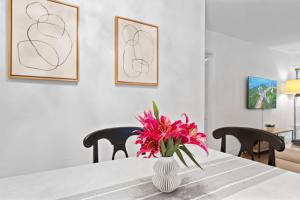 Quaint 3 Bedroom House with Huge Yard