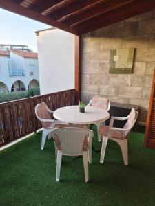 Limnaria Westpark 2 bdrm apartment 122