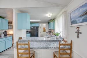 Lakefront Gun Barrel City Home with Dock and Deck