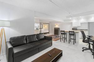 Starlit Cozy Studio in Elektra with Roof Decks