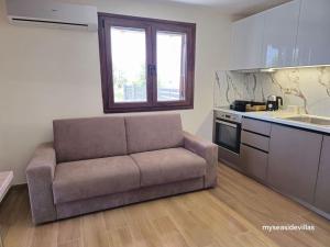 Summertime Villa just 90meters from the sea!