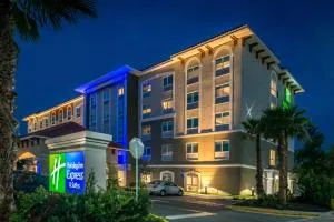 Holiday Inn Express & Suites - St. Petersburg - Madeira Beach by IHG - 皮内拉斯公园