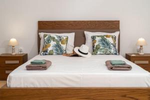 My home - with private heated swimming pool