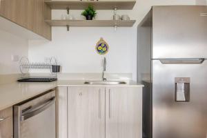 Ocean View steps to the beach