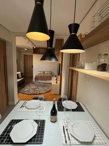 Apê Completo em Santa Cecília com AC | Delfhy