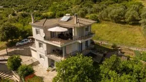 LaGo Village House - Пертулі