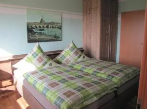 Gästezimmer zum Sonnenhof - Wörlitz