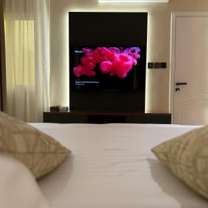 The Elegance Rooms